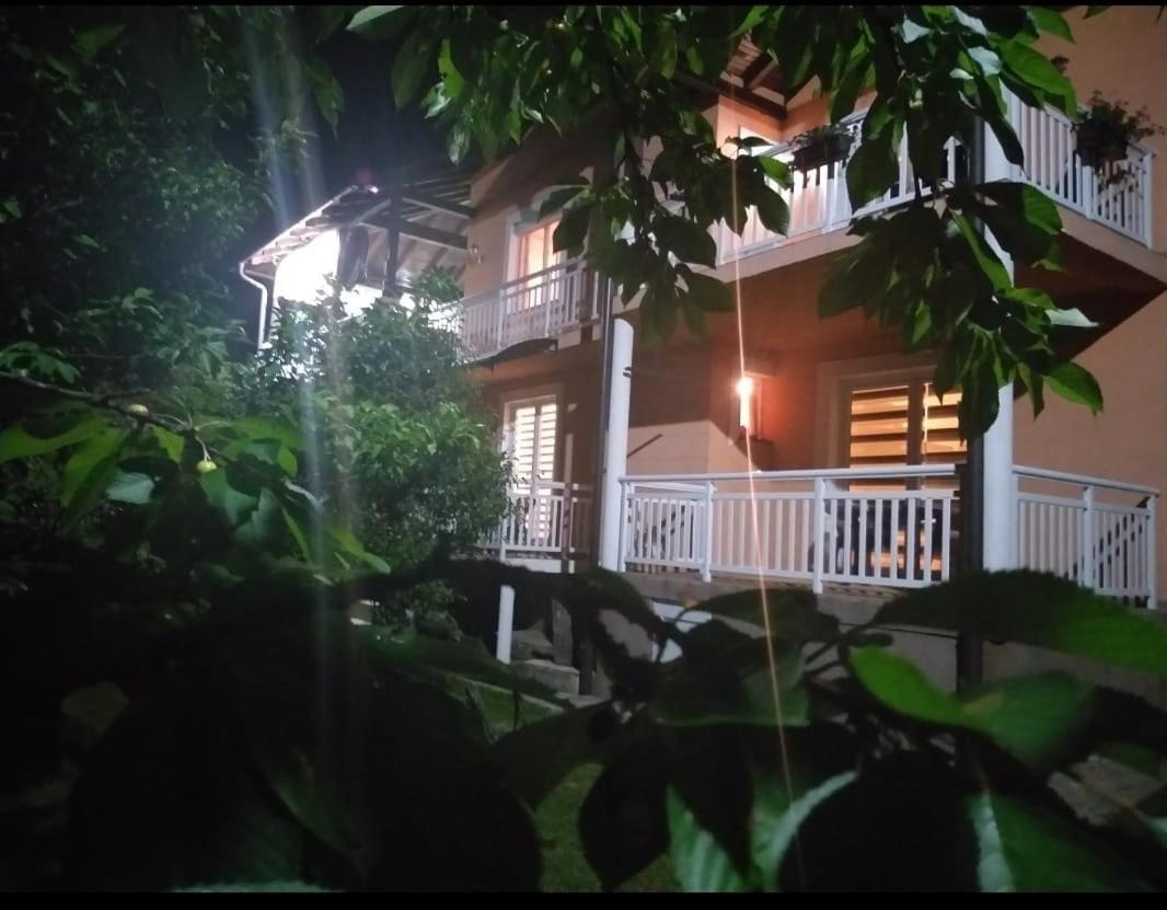 Apartmani Gs ***** Zavidovici Exteriér fotografie