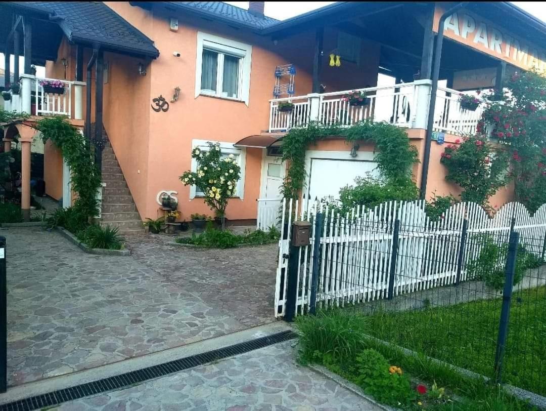 Apartmani Gs ***** Zavidovici Exteriér fotografie